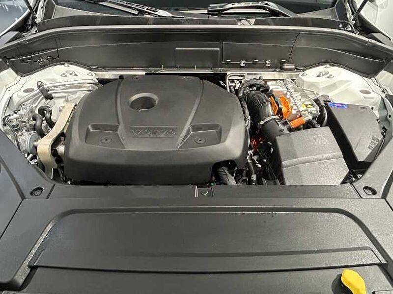 Volvo  Ultra, T8 AWD Bright