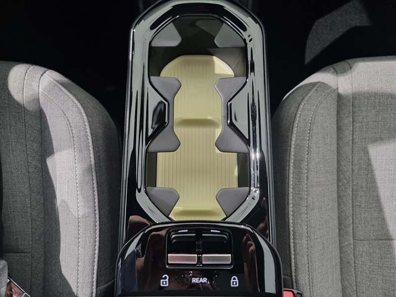 Volvo  Ultra, Single Motor Extended Range, 전기